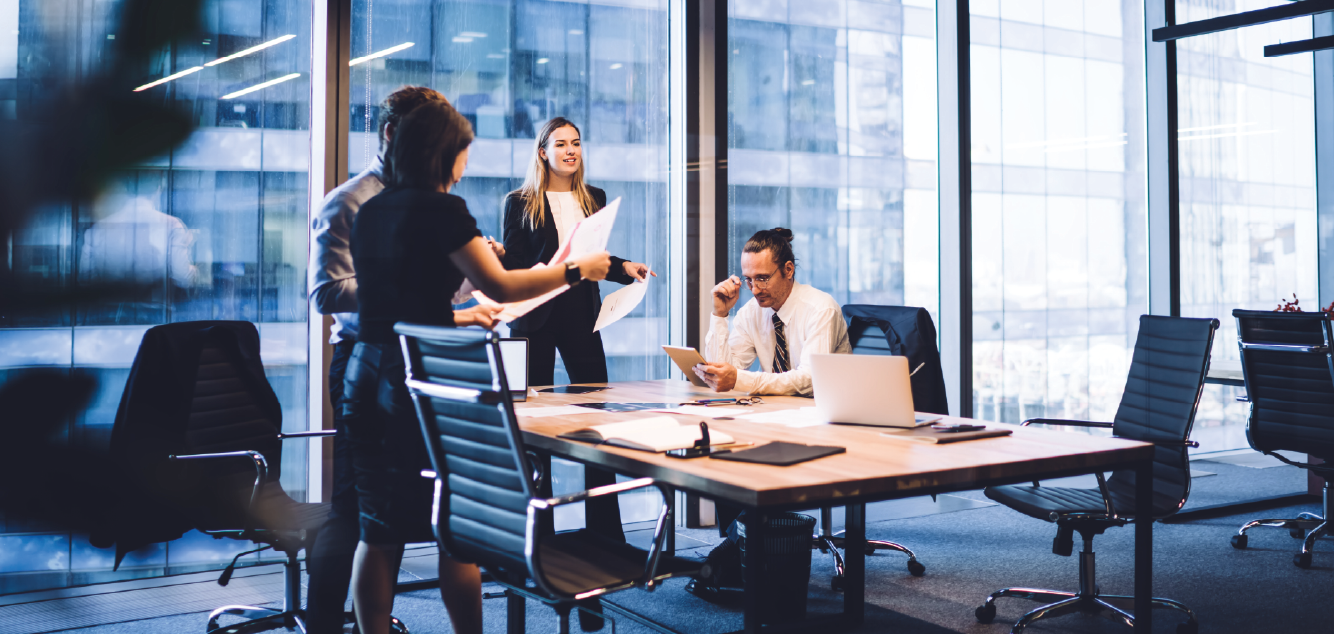 financial-services-office-colleagues-03
